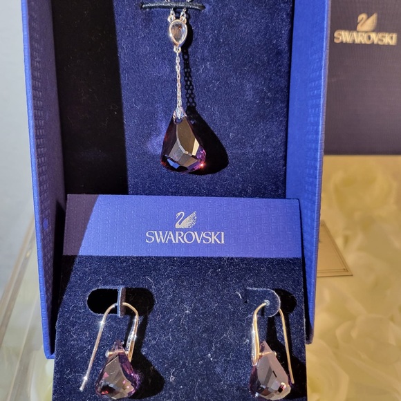Swarovski set - Picture 2 of 2